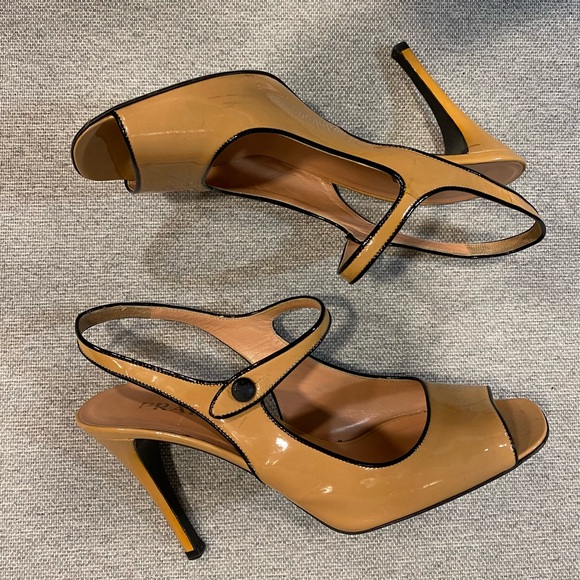Prada Patent Leather Heels - Picture 2 of 6